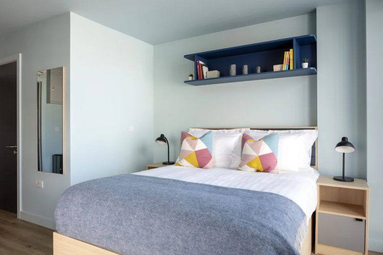 Coleman Court Summer Accommodation