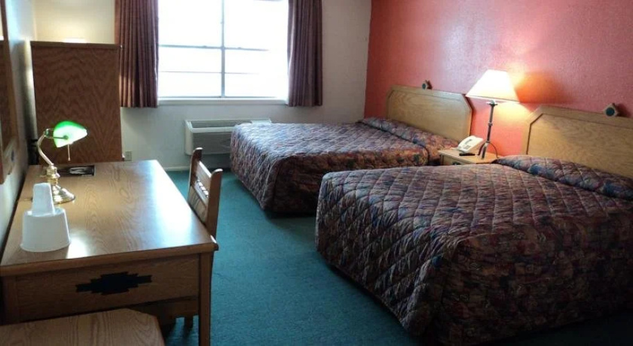 Motel 6 Los Alamos