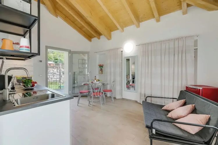 Bucaneve Apartment