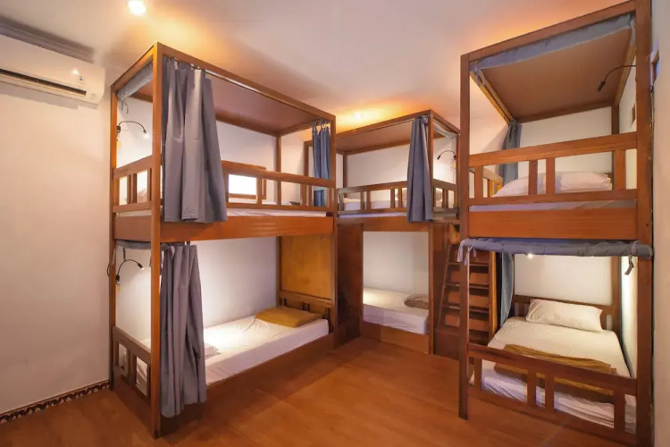 Simpang Inn Hostel