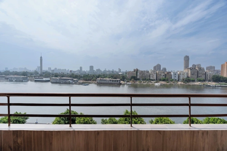 2 Bedrooms Luxury Apartment