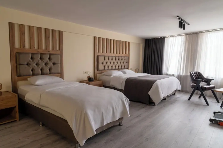 Deluxe Suite