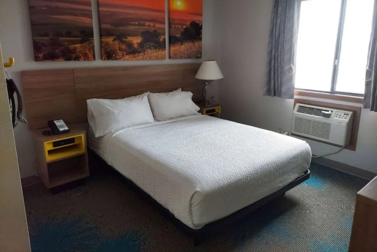 Days Inn By Wyndham Willmar