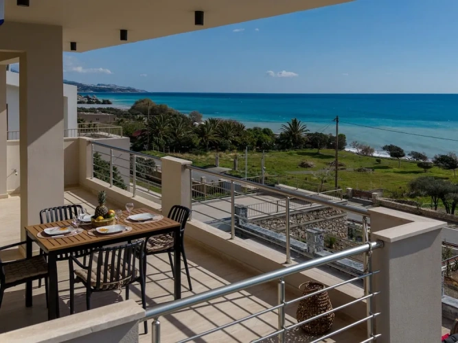 2 Bedrooms Villa with balcony and with sea view