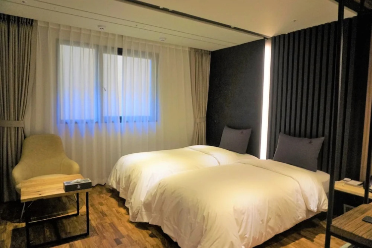 Yeoubi Hotel