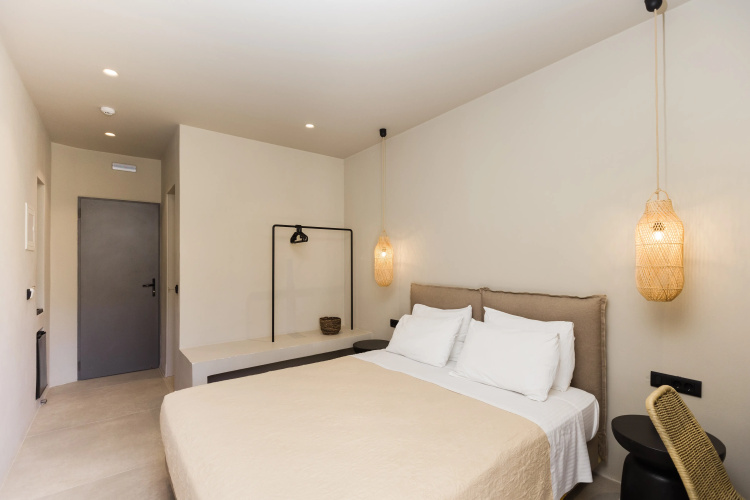 Panas Hotel