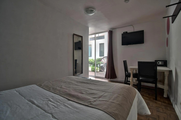 Hostal Punto 79 - Hostel