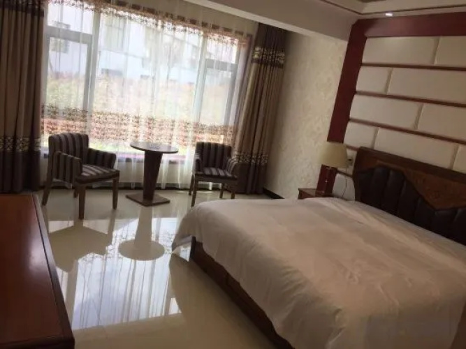 Longhai Hotel