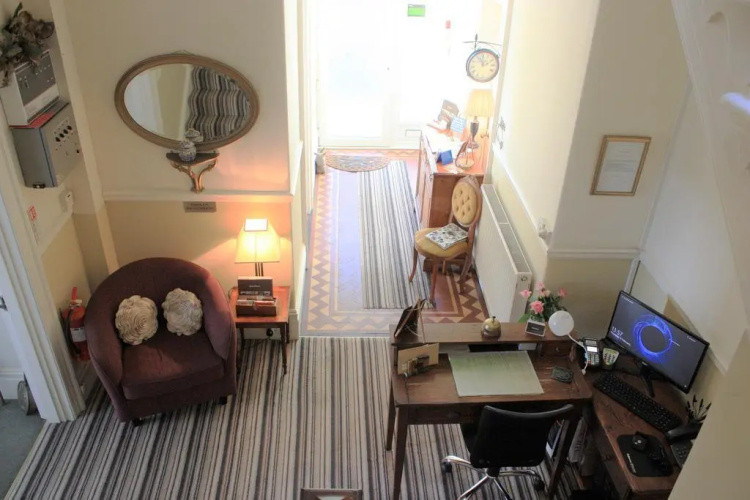 Astor House - Guest house