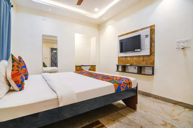 Fabhotel City Star