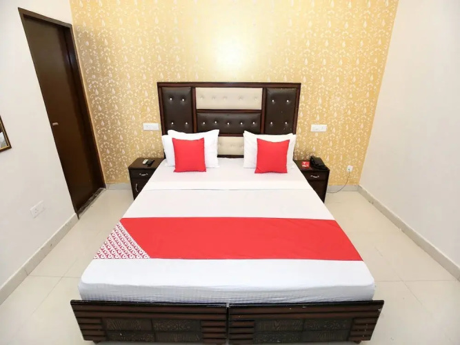 Hotel Adarsh By OYO Rooms