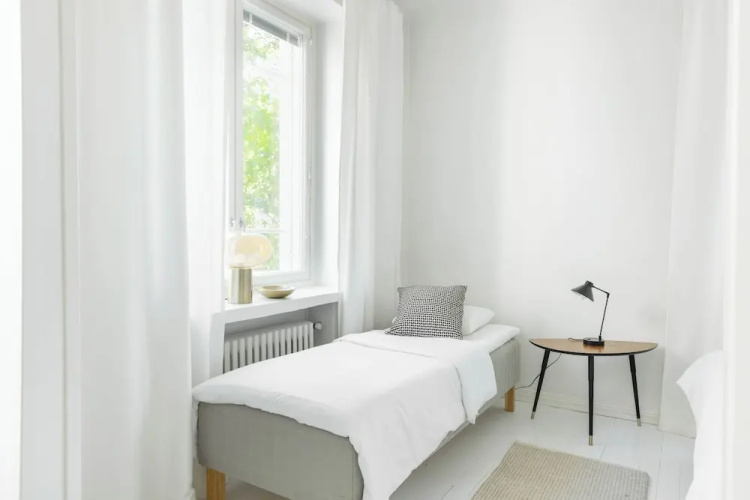Airy and Bright one-Bedroom apt
