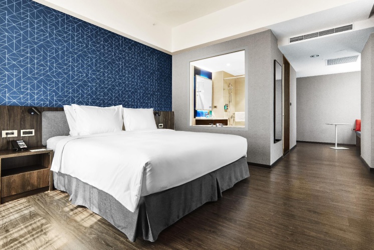 Standard Double room with river view
