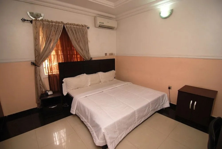 AGC Hotel