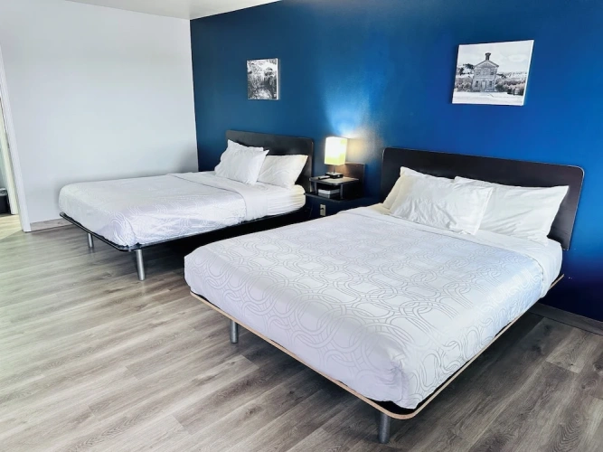 1 Bedroom Standard Quadruple room with city view