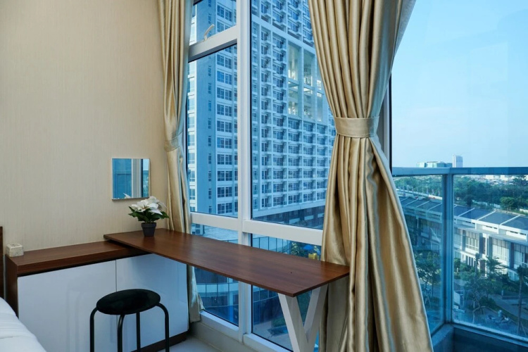 Deluxe And Comfortable Studio Puri Mansion Apartment