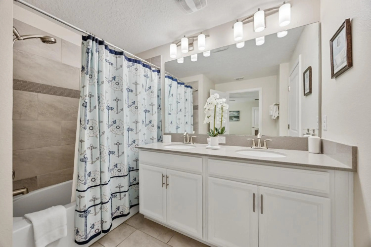 Luxury Thownhouse with private pool