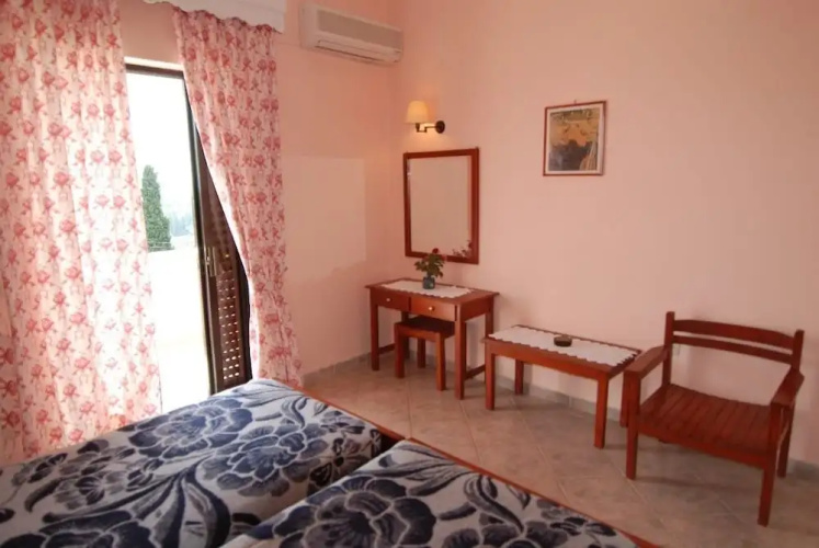 Penelope Suites