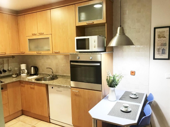 2 Bedrooms Apartment