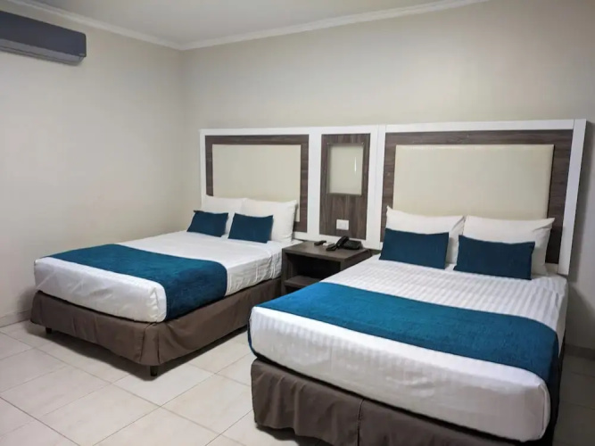 Hotel Bahia Suites