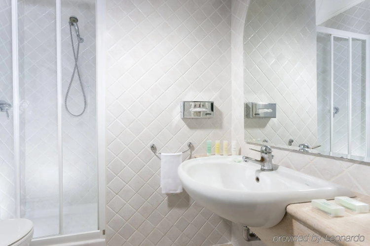 TH Roma - Carpegna Palace Hotel photo 12