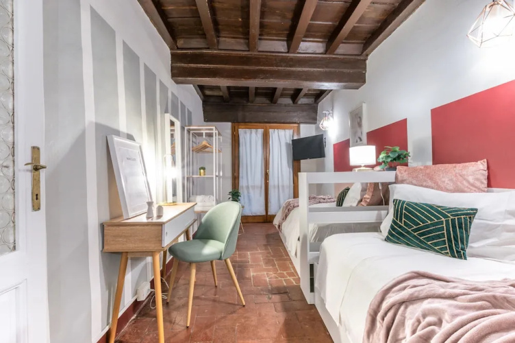 Wine Apartments Florence Ciliegiolo