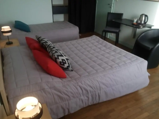 Standard Triple room