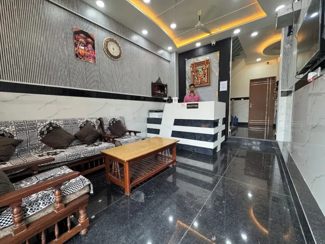 Satya Nikunj INN