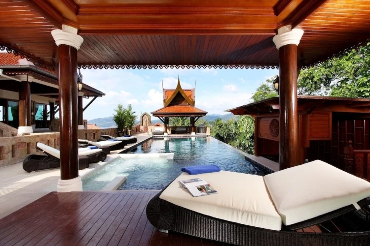 Villa with balcony