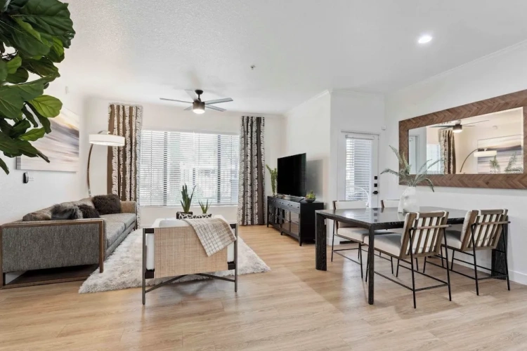 3 Bedrooms Standard room with balcony