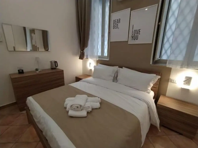 Standard Double room with courtyard view