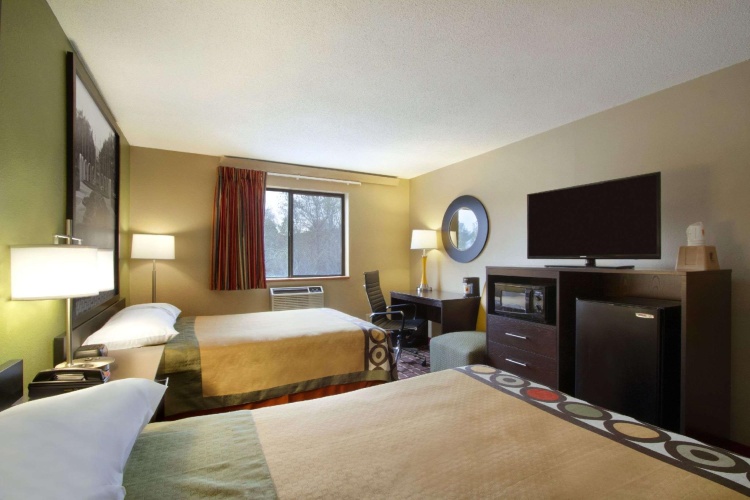 Standard Quadruple room