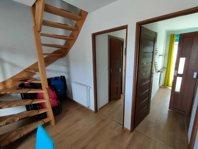 5 Bedrooms Cottage