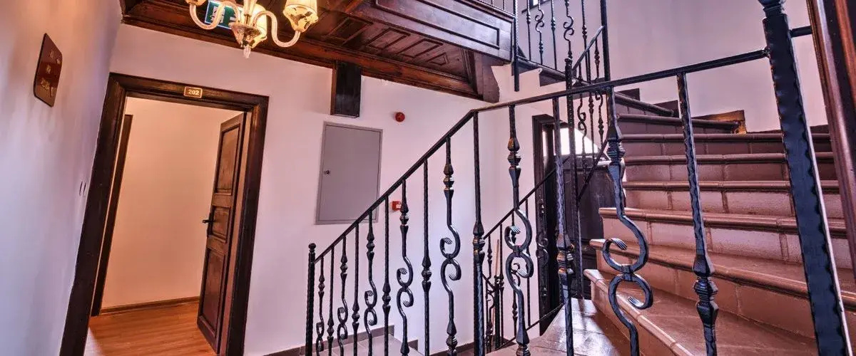 Mi̇das Konak Otel