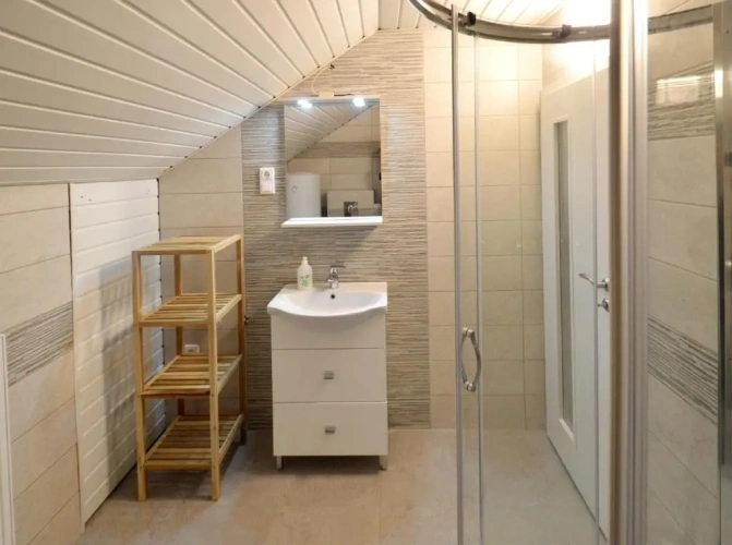 Apartment with balcony