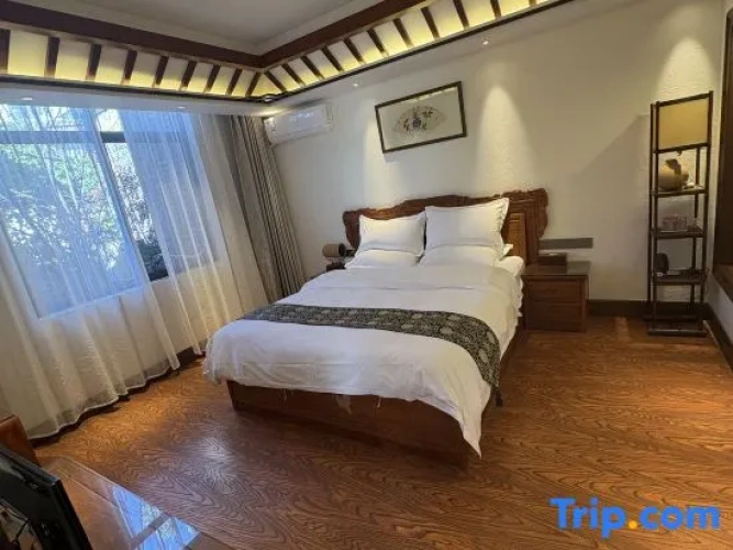 2 Bedrooms Suite