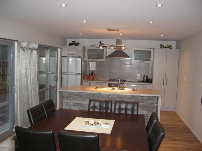4 Bedrooms Cottage