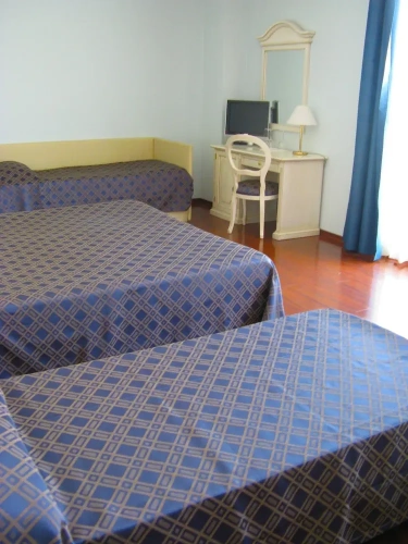 Superior Quadruple room with balcony