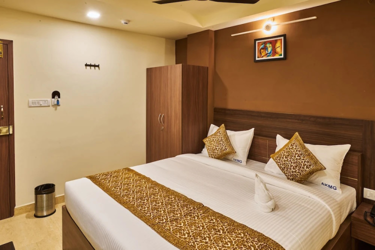 Hotel Akmg Towers