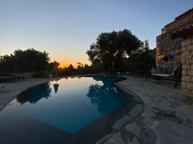 3 Bedrooms Villa