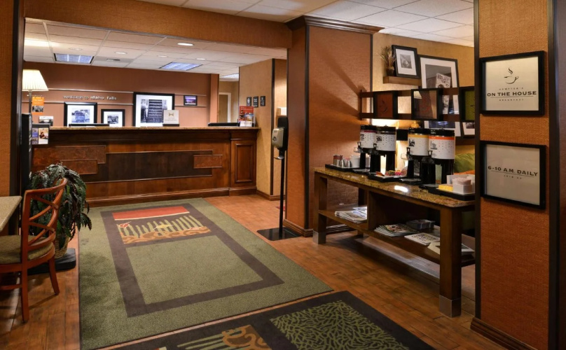 Country Inn & Suites by Radisson, Idaho Falls at the Mall