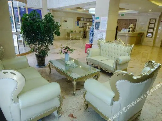 Double Club Suite