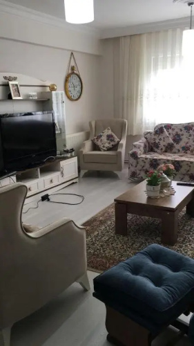 100m2 apartment, central location, free parking