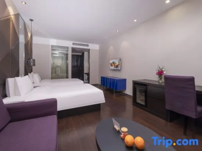 Standard Double Family room with street view