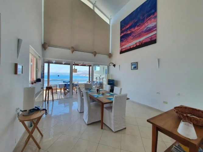 3 Bedrooms Villa