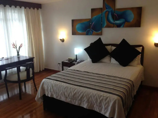 Regines Hotel