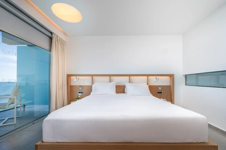 Suite with sea view