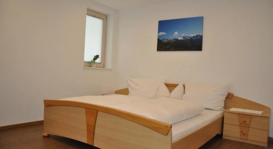 Gstehaus Holaus