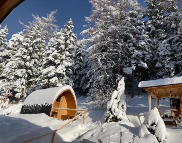 2 Bedrooms Chalet