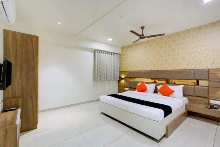 Hotel Bharosa Inn
